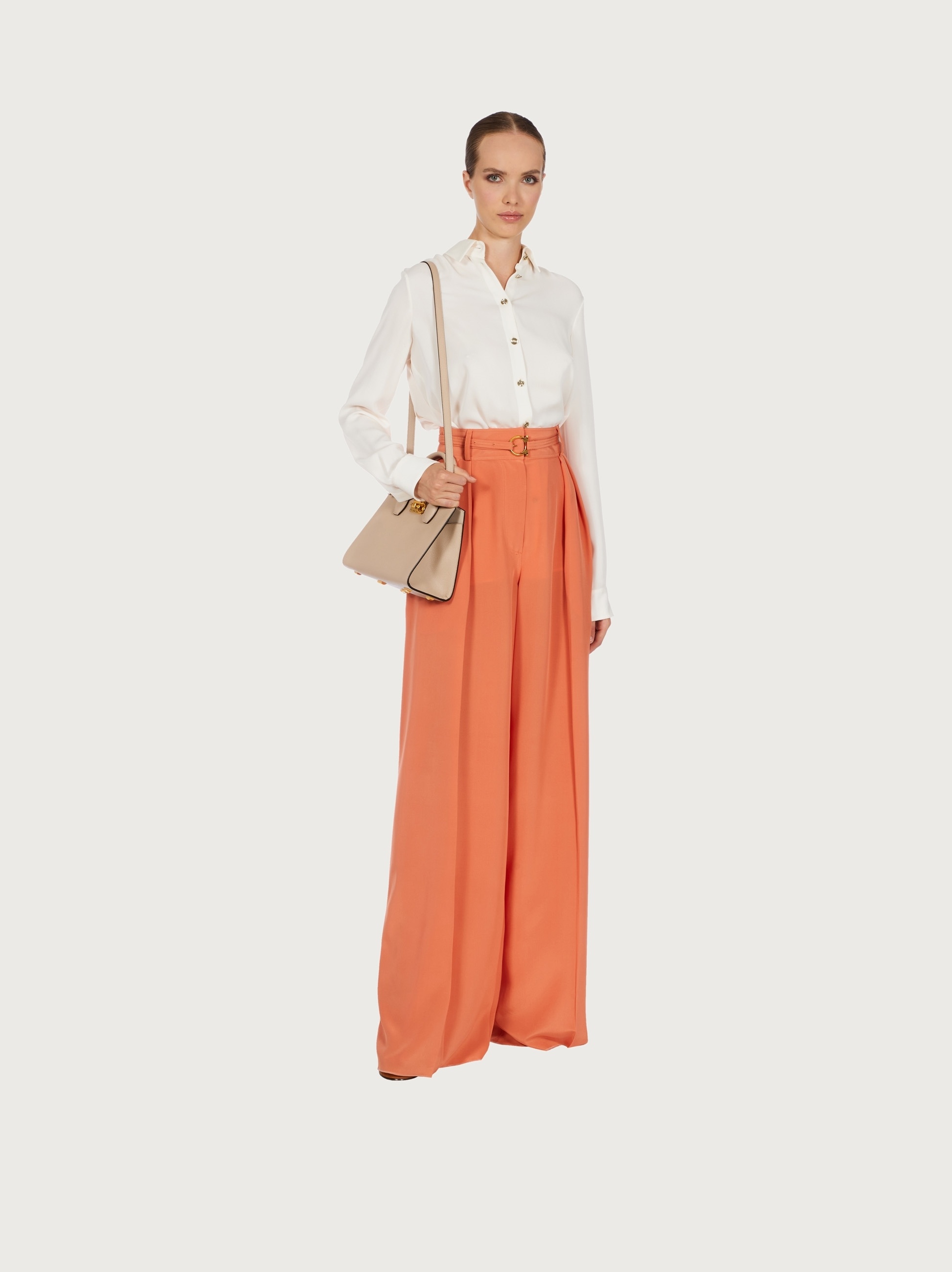 Ferragamo The Studio Small Tote In Nude