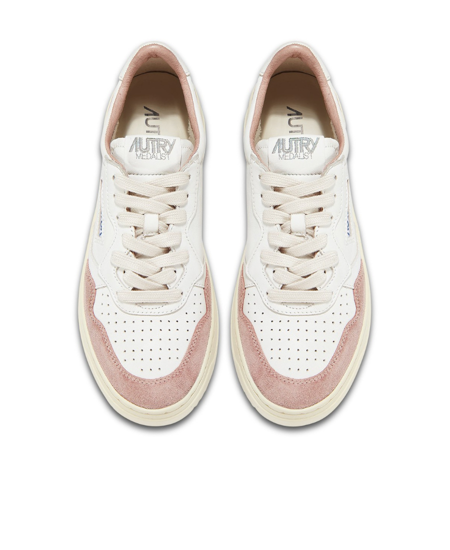 Autry Medalist Leather Sneakers In Nude