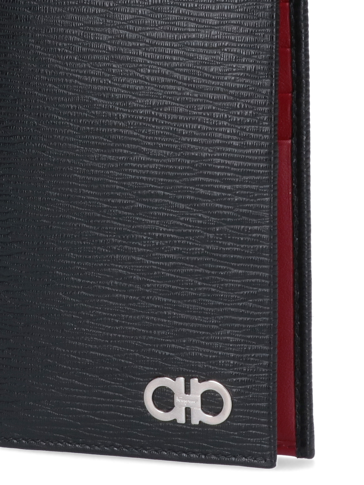 Ferragamo Logo Wallet In Black