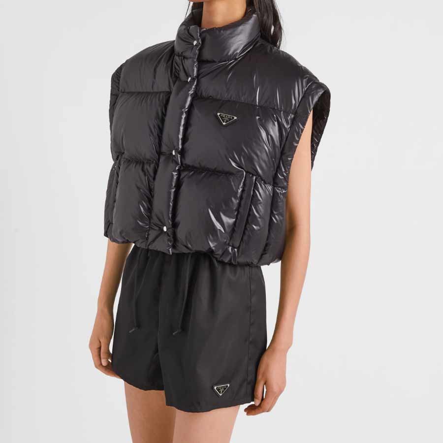 Prada Re-nylon Cropped Convertible Down Jacket In Black