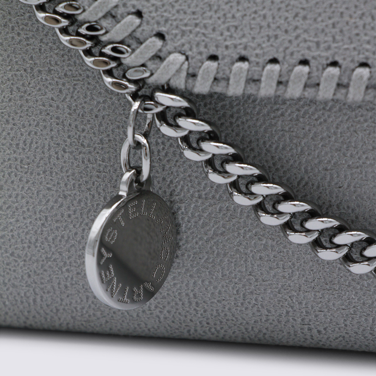 Stella Mccartney Chain Strap Shoulder Bag With Stitch Detailing In Gray