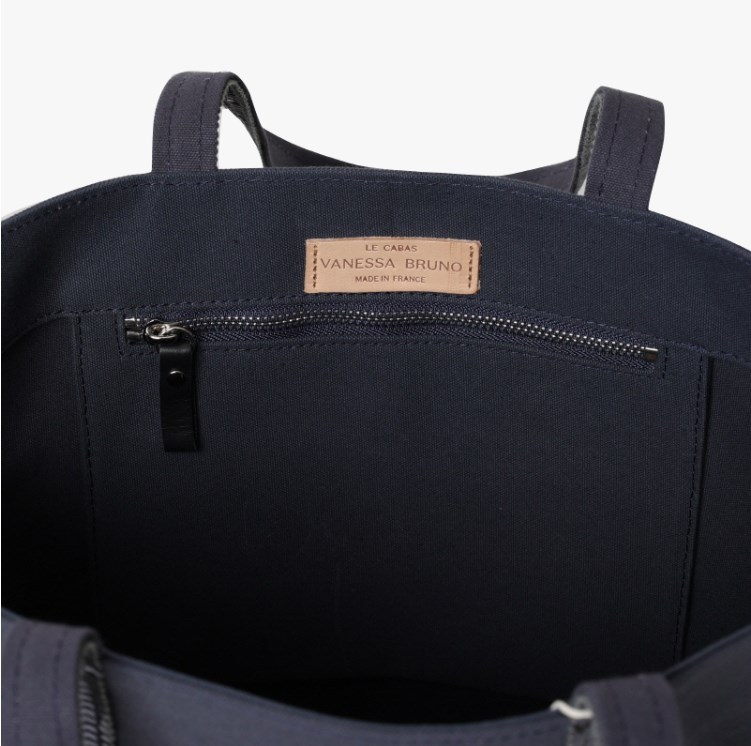 Vanessa Bruno Logo Handbag In Black