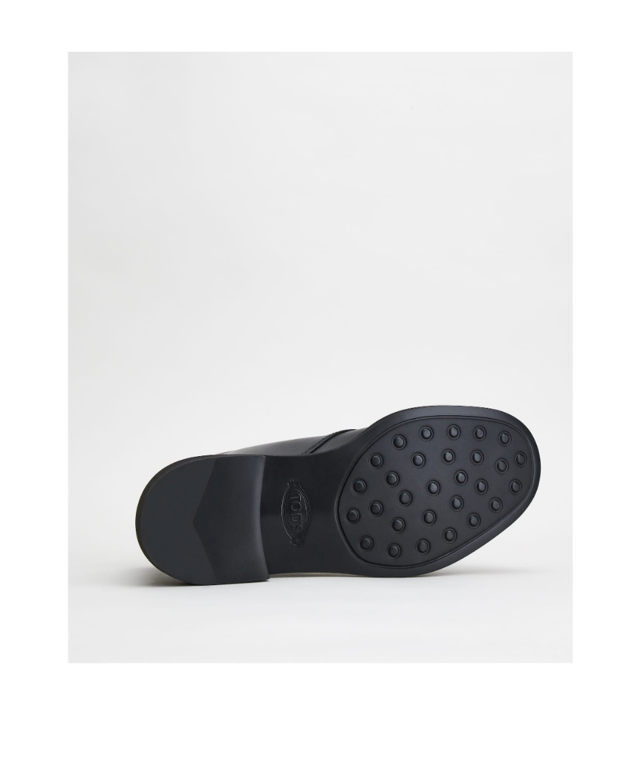 Tod's Lace-up Desert Boots In Black