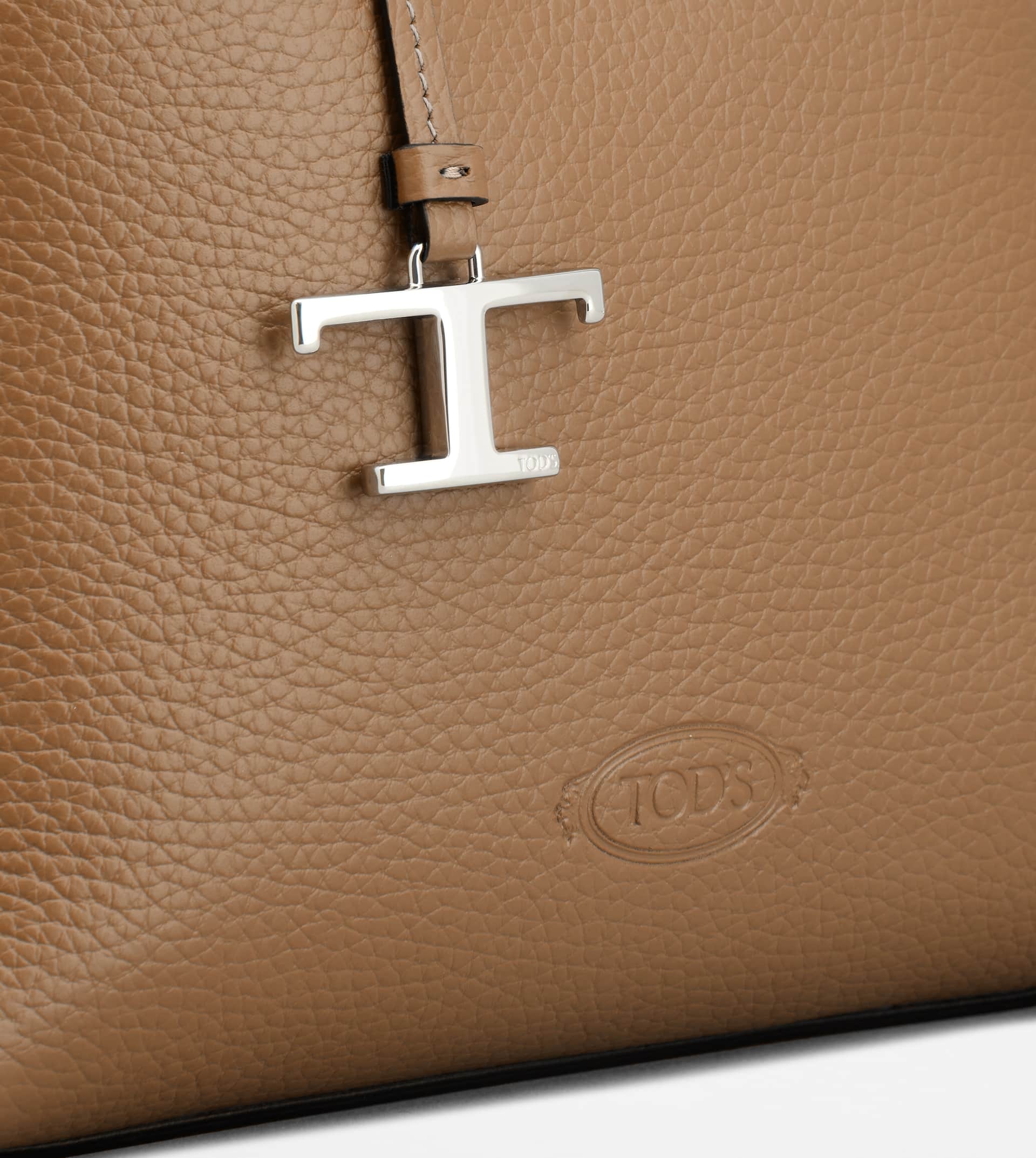 Tod's Single Handle Shoulder Bag In Brown