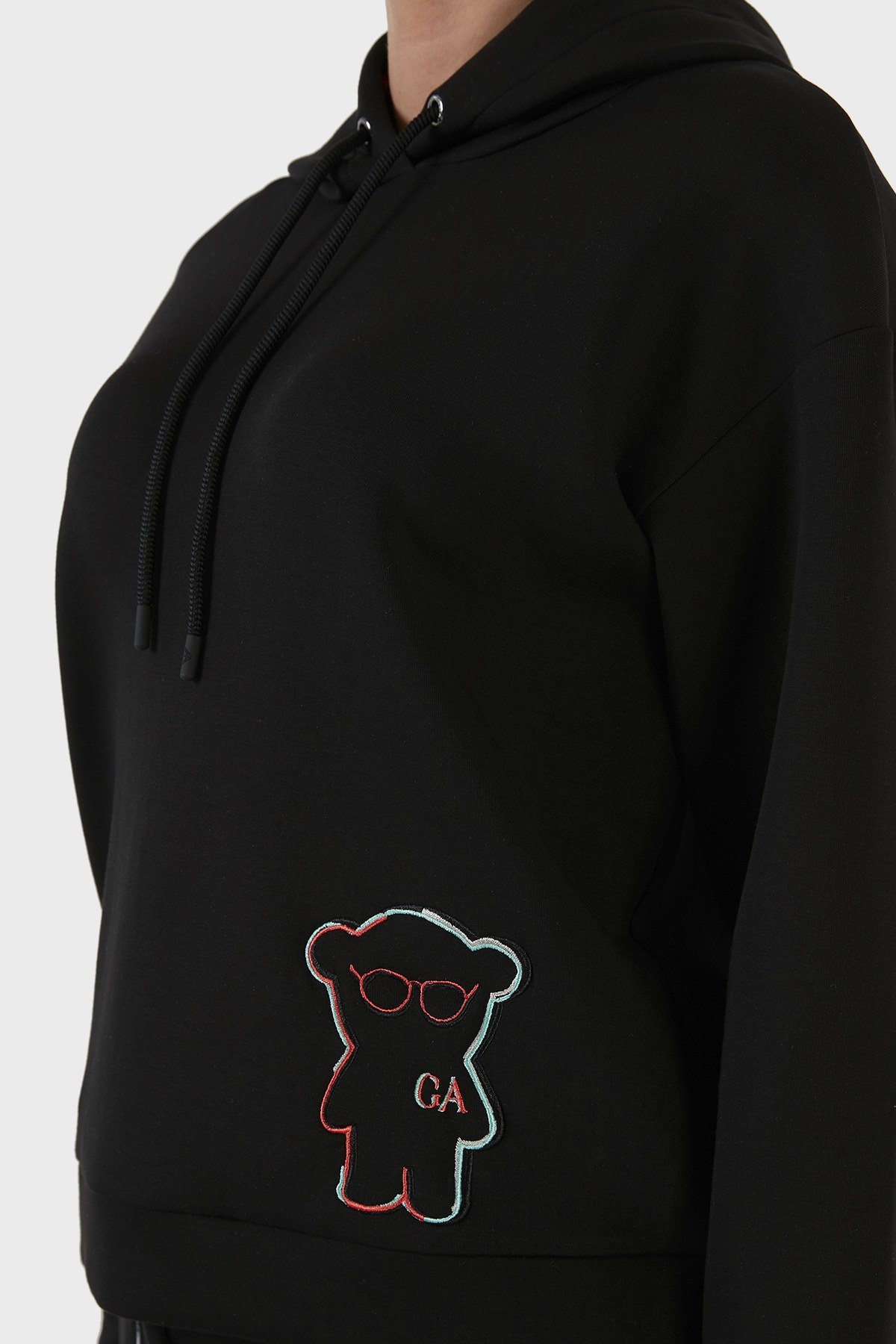 EMPORIO ARMANI LOGO-PATCH HOODIE