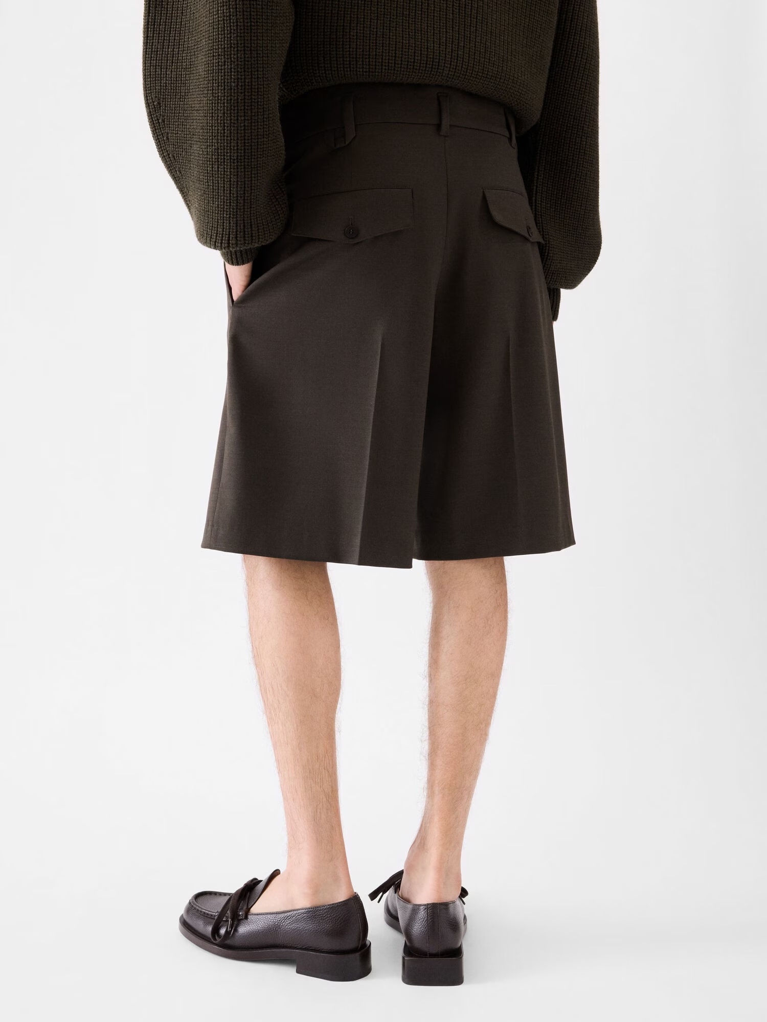 Jacquemus Le Short Ovalu Pleated Stretch Virgin Wool Shorts In Brown