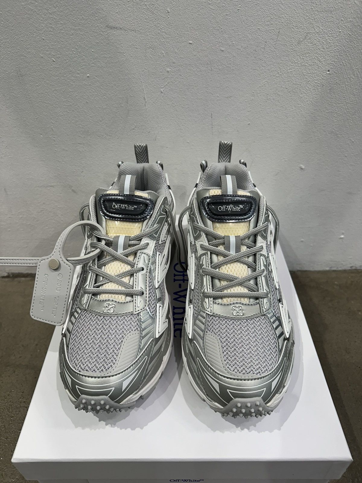 Off-white Ow Be Right Grey Low Top Sneakers With Zip-tie Detail In Mesh And Leather Man In Gray