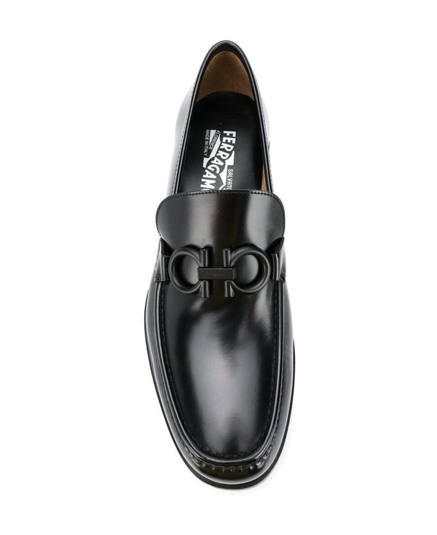 Ferragamo Leather David Loafer With Gancini Hook For Men In Black