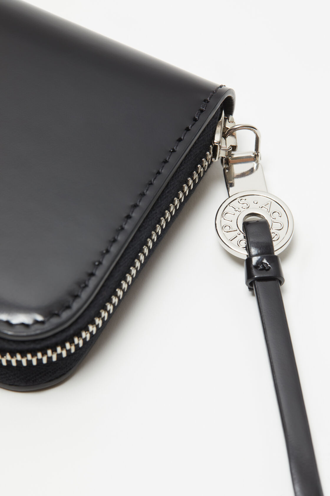Acne Studios Zip-up Leather Wallet In Black