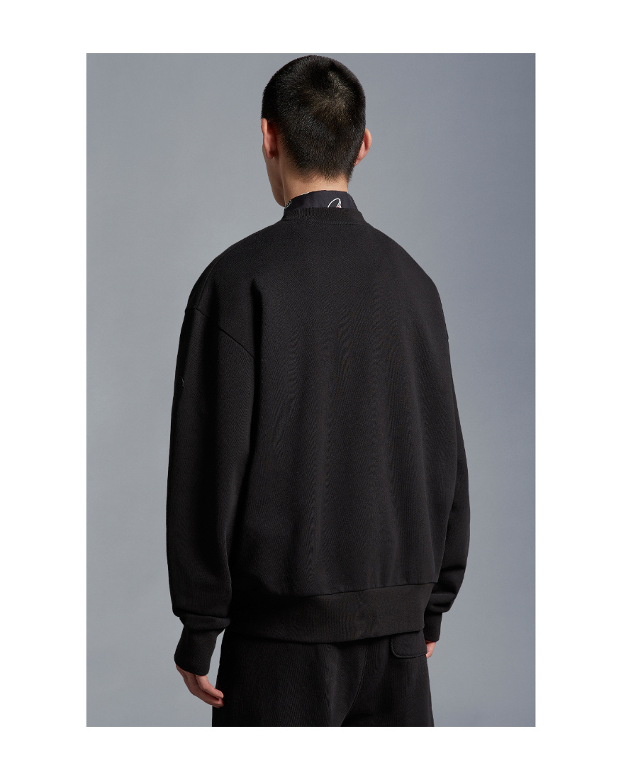 Moncler Logo Sweater In Black