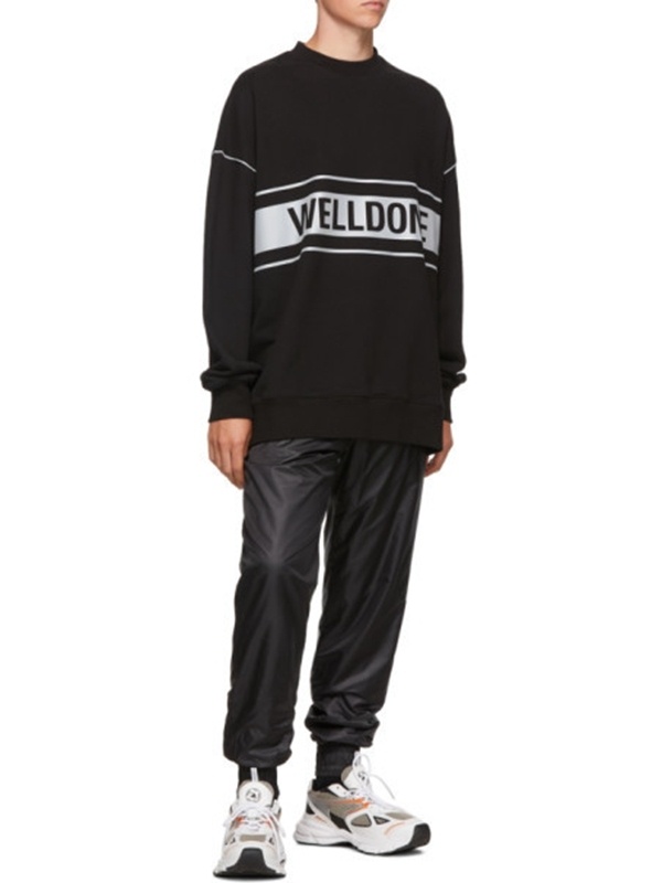 We11 Done Logo Round Neck Sweater In Black