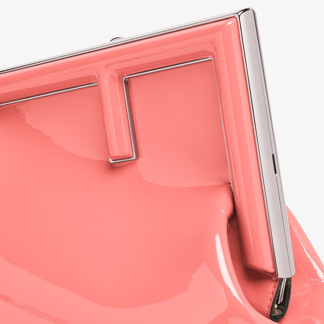 Fendi Midi First Bag In Pink
