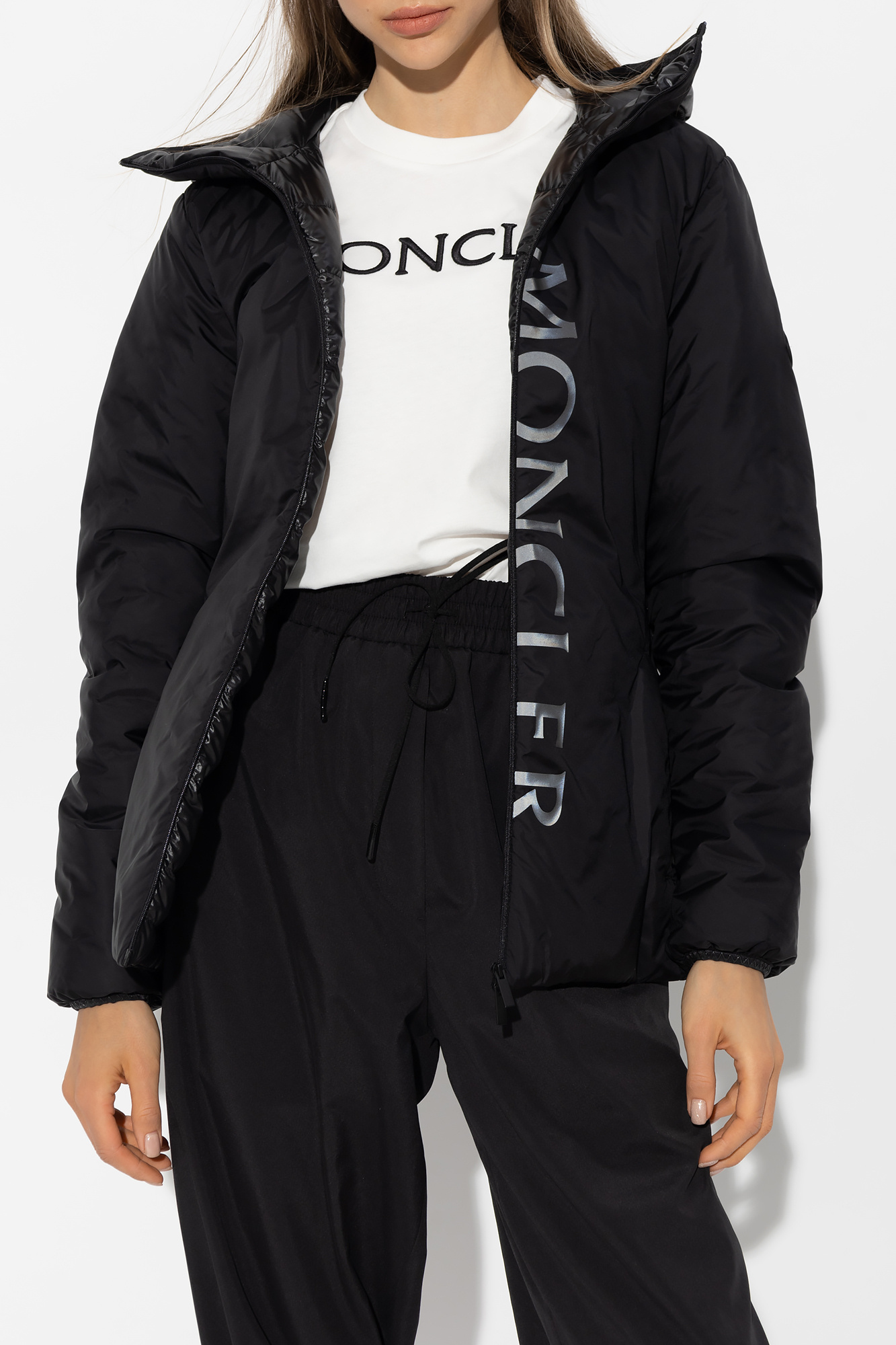Moncler I20931a00030 5968e 999 In Black