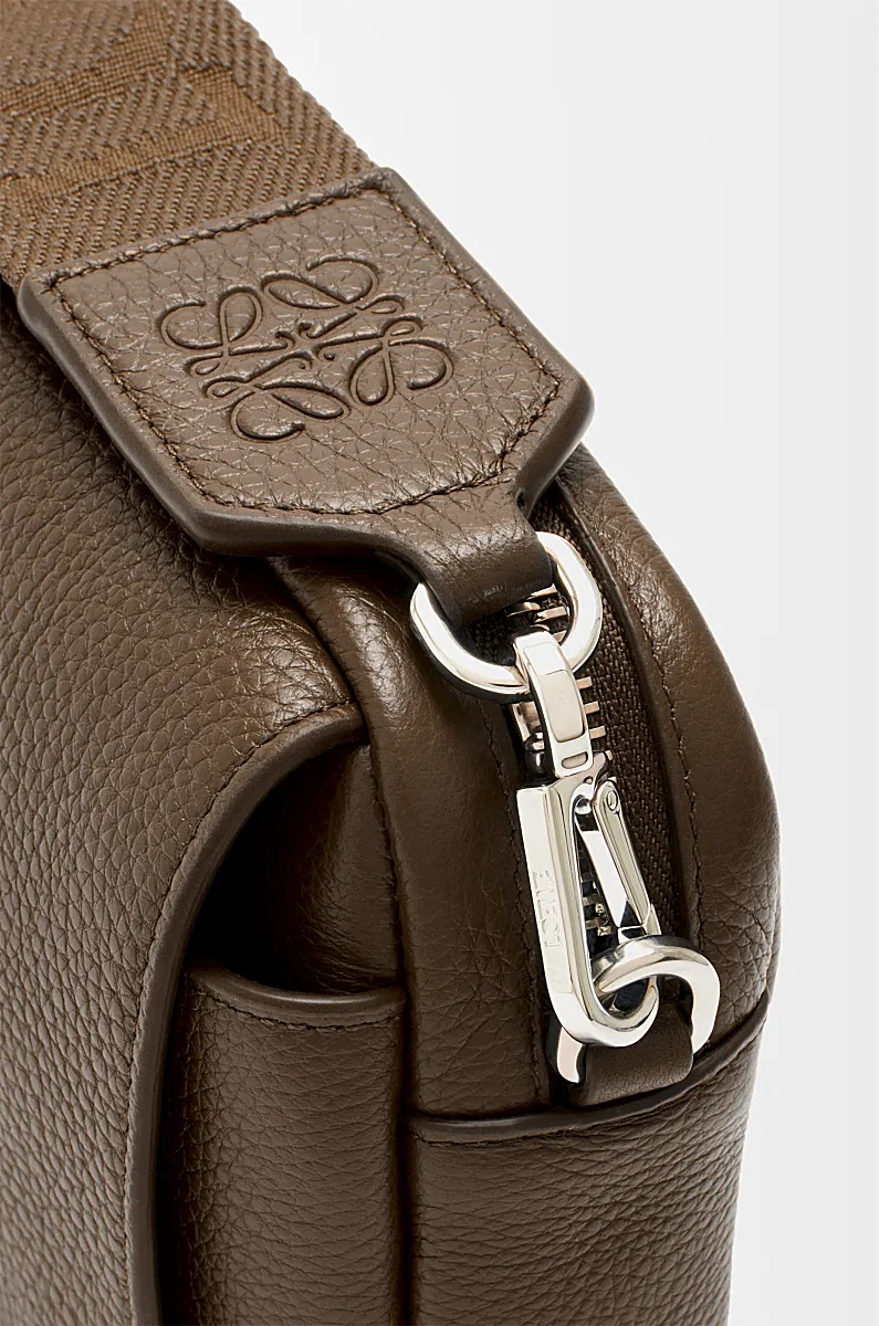 Loewe Small Pebble Messenger Bag In Supple Grained Calfskin