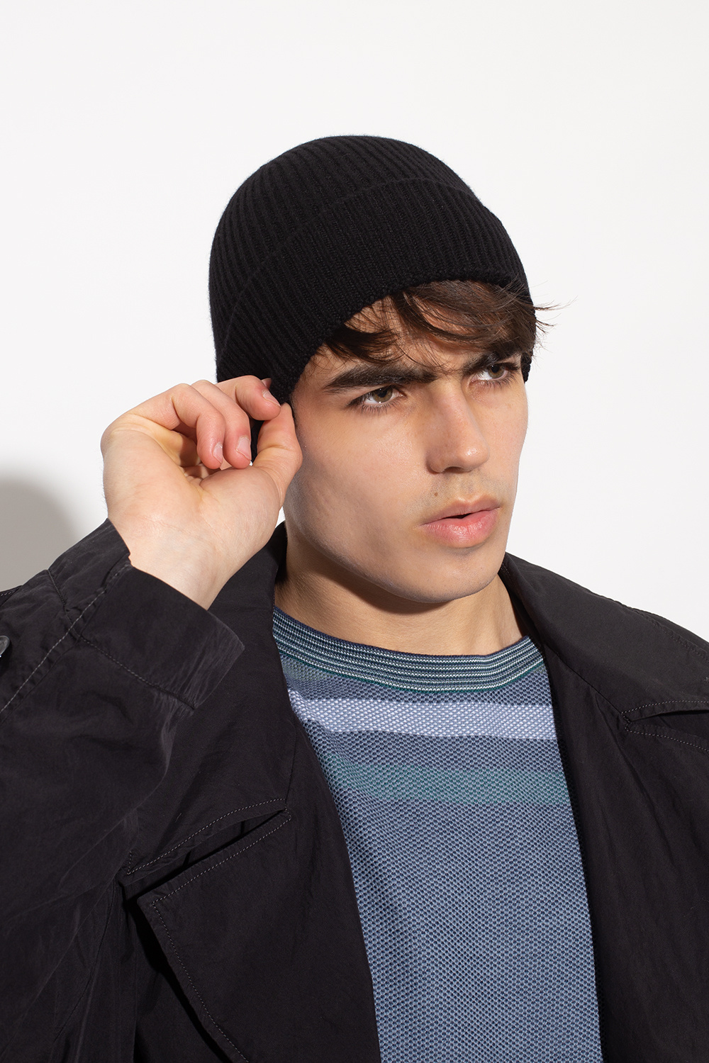 Giorgio Armani Cashmere Beanie With Logo In Black