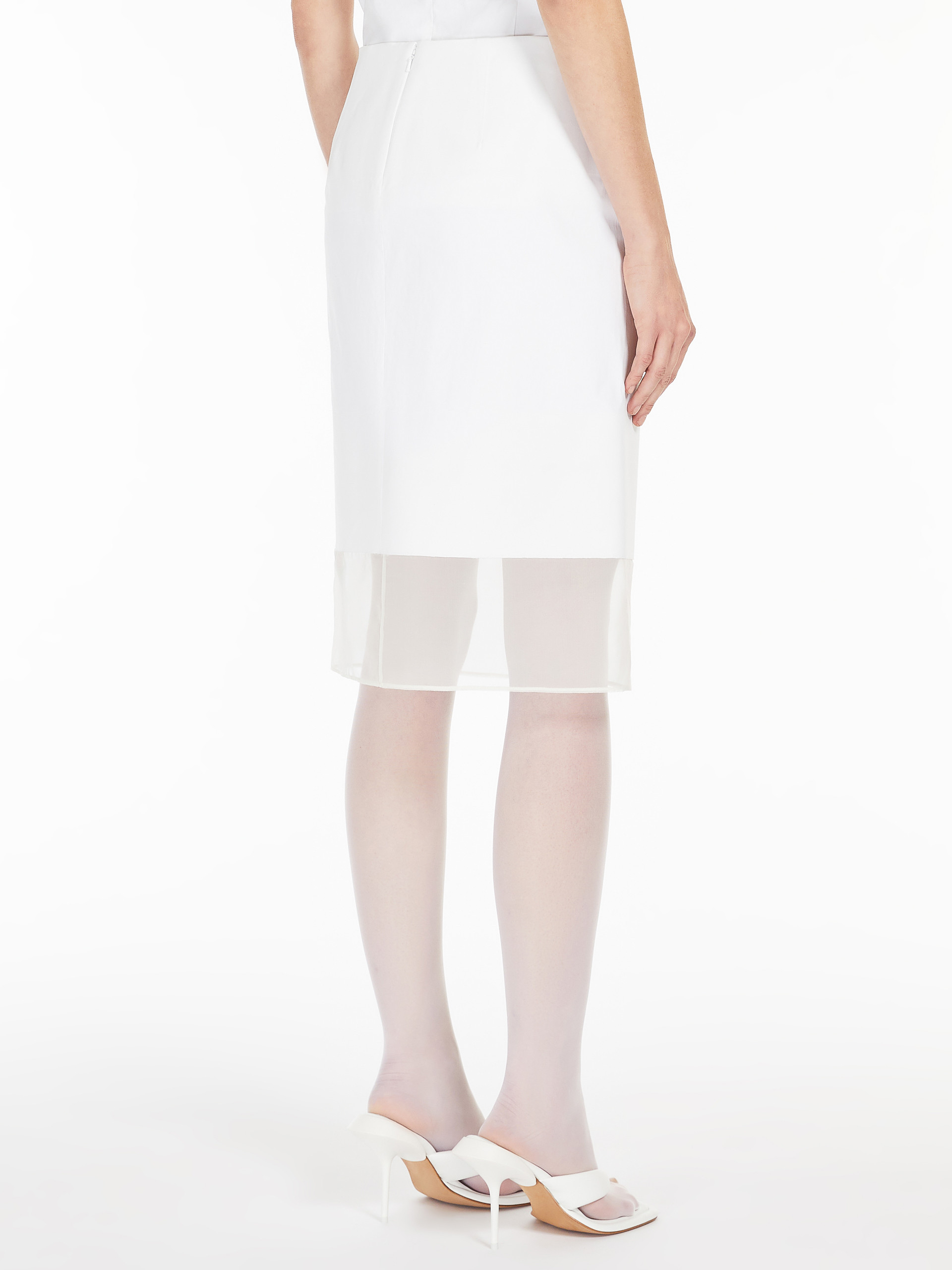 Max Mara Zipper Skirt On The Back In White