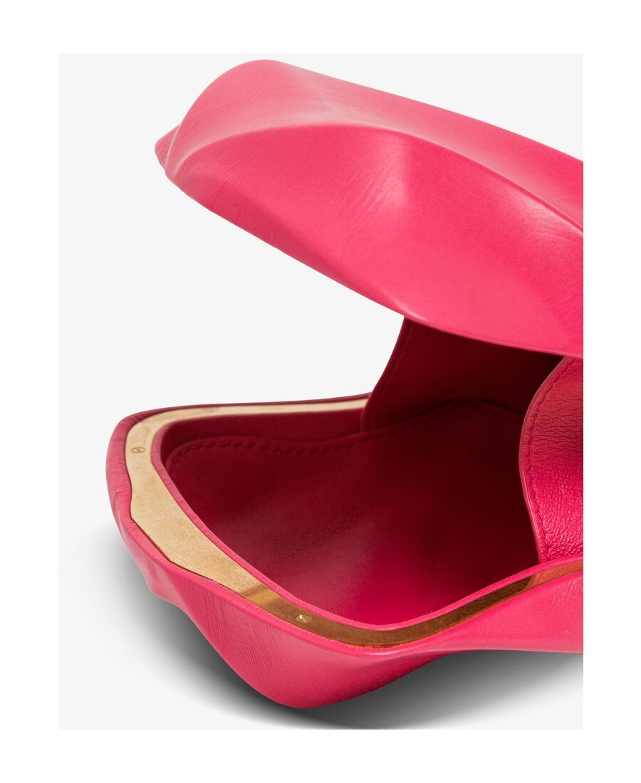 Bottega Veneta Textured-effect Clutch In Pink