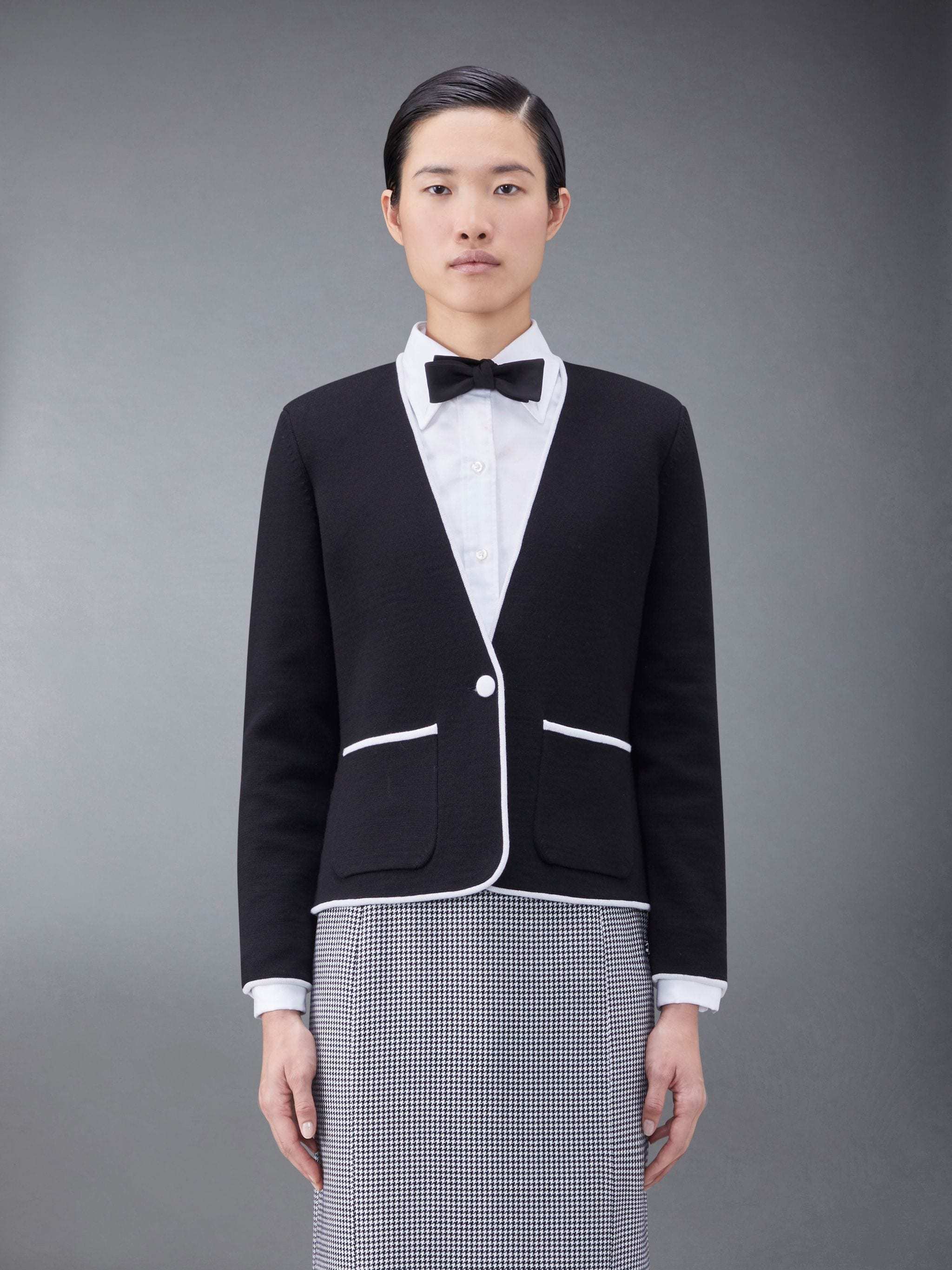 Thom Browne Contrasting-trim Collarless Jacket In Black
