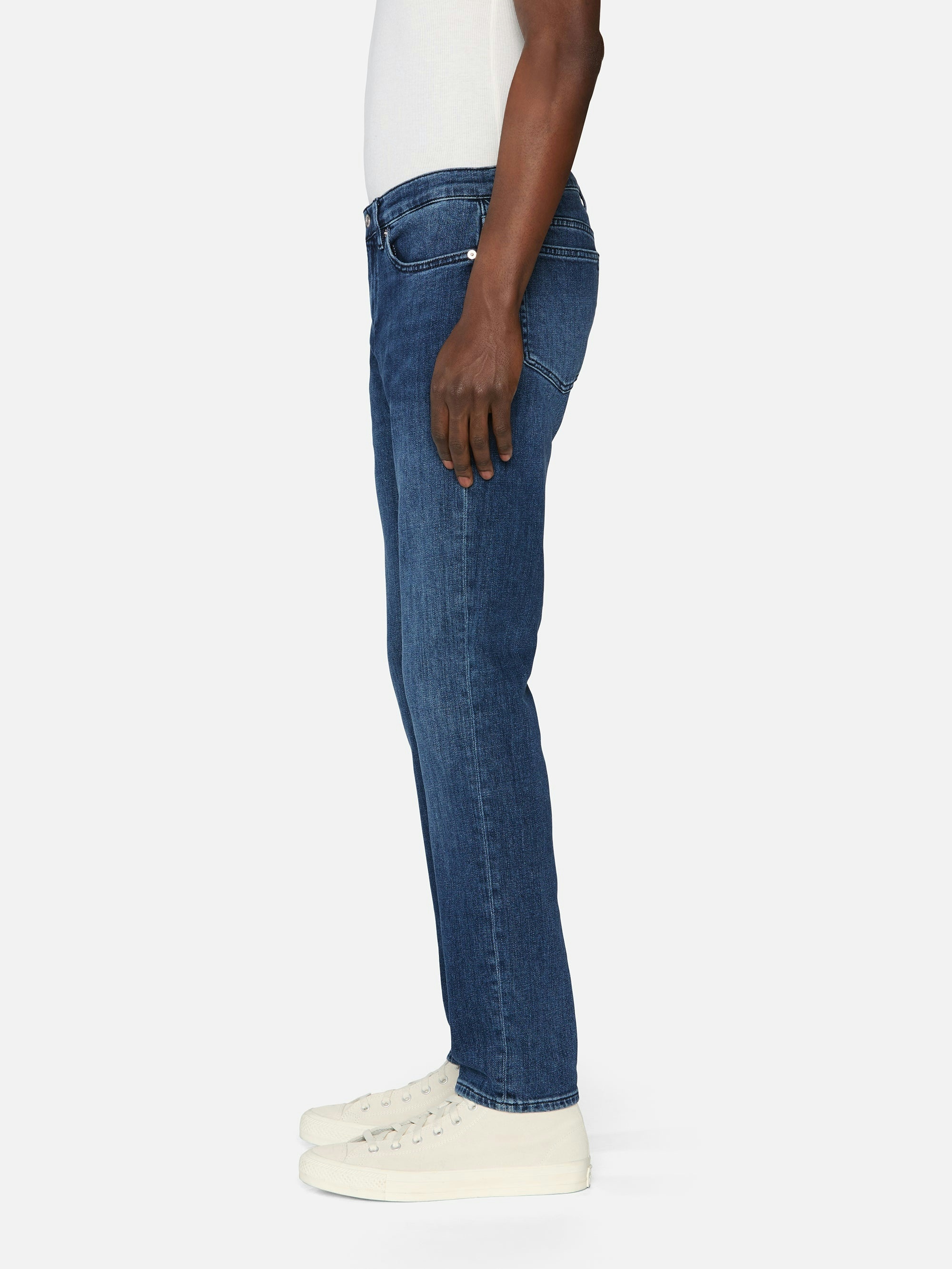 Frame Slim Fit Jeans In Blue
