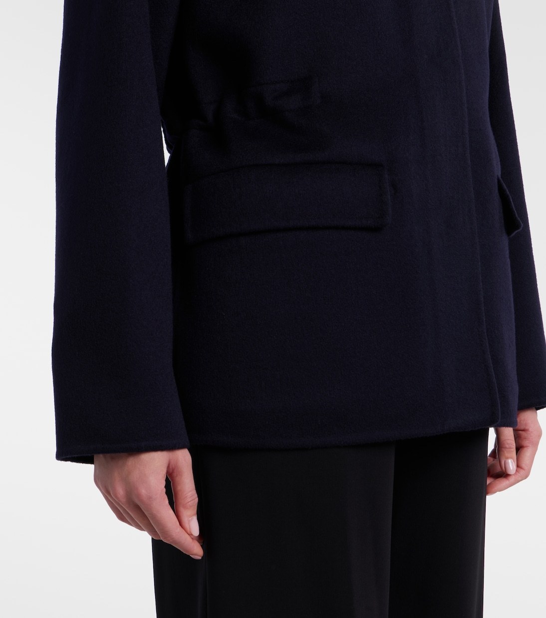 The Row Tanera Cashmere Jacket In Blue
