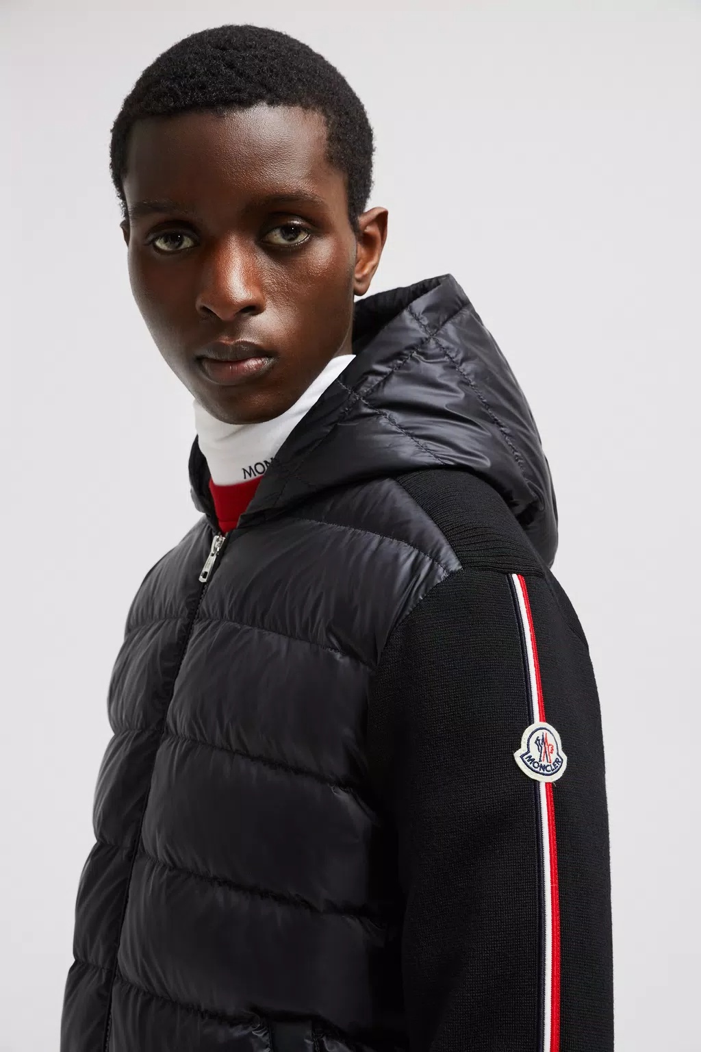 Moncler Cardigan Tricot À Empiècements Matelassés In Black