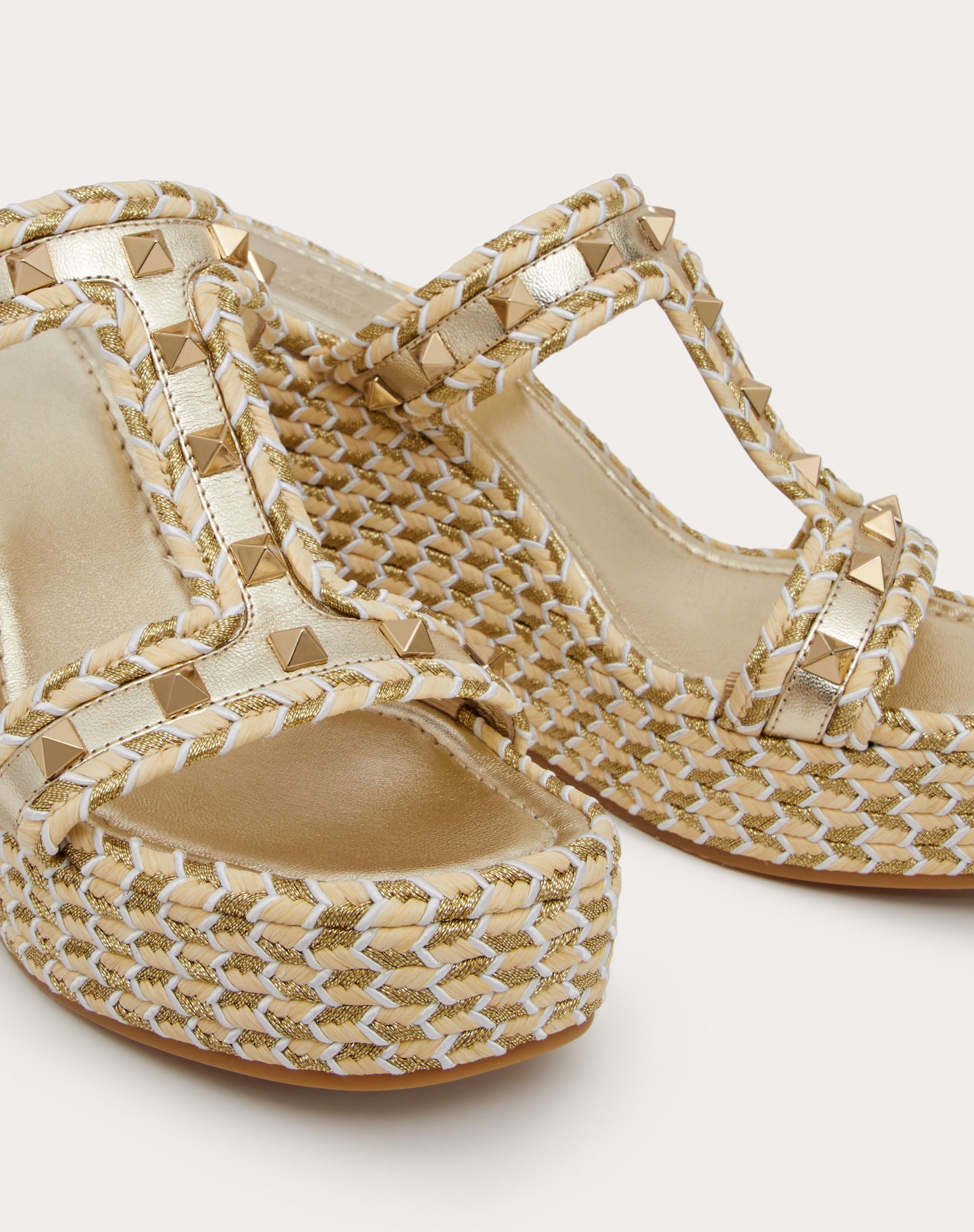 Valentino Rockstud 90mm Woven Wedge Sandals In Multi