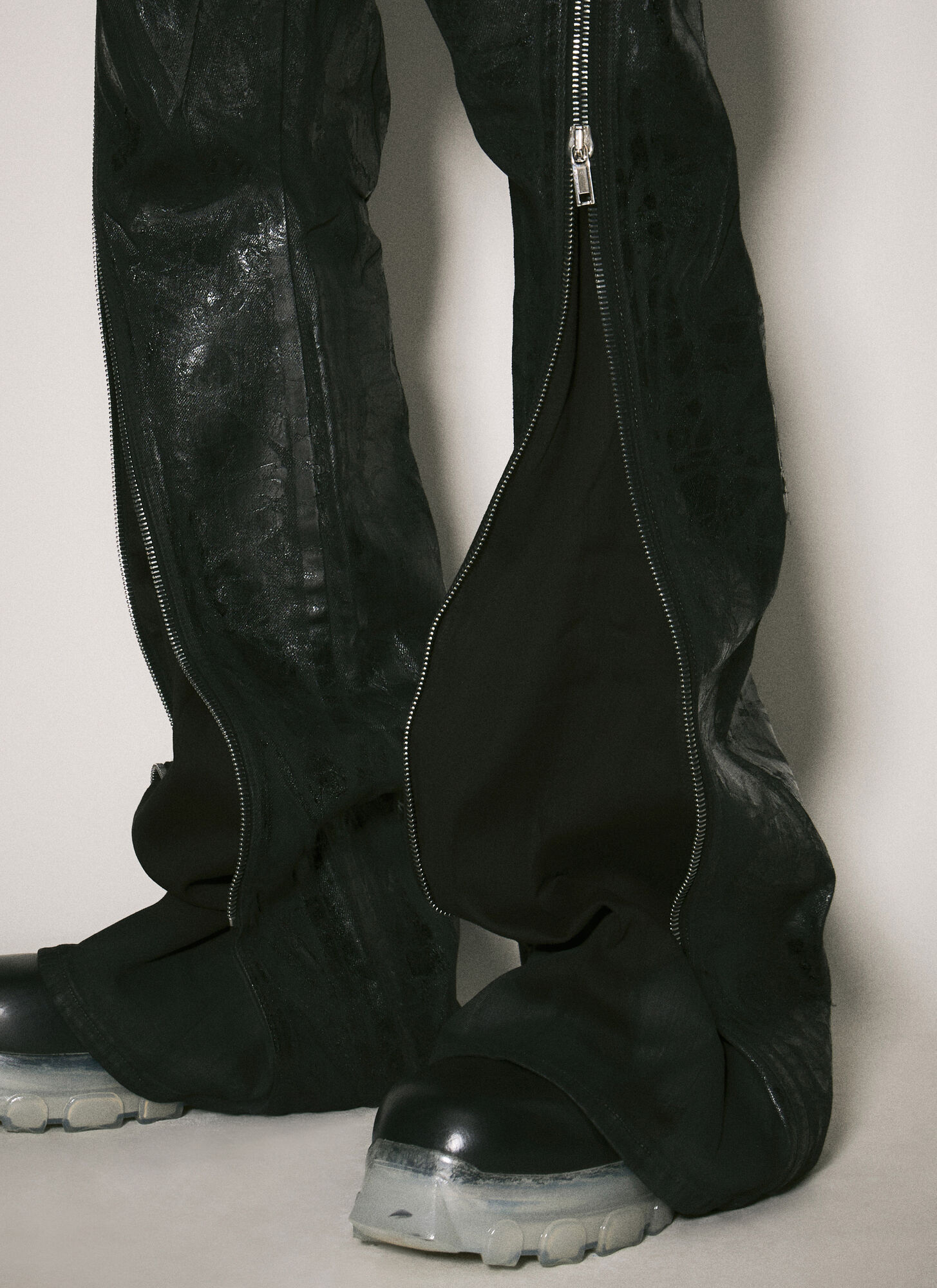 Rick Owens Drkshdw Bolan Distressed Jeans In Black