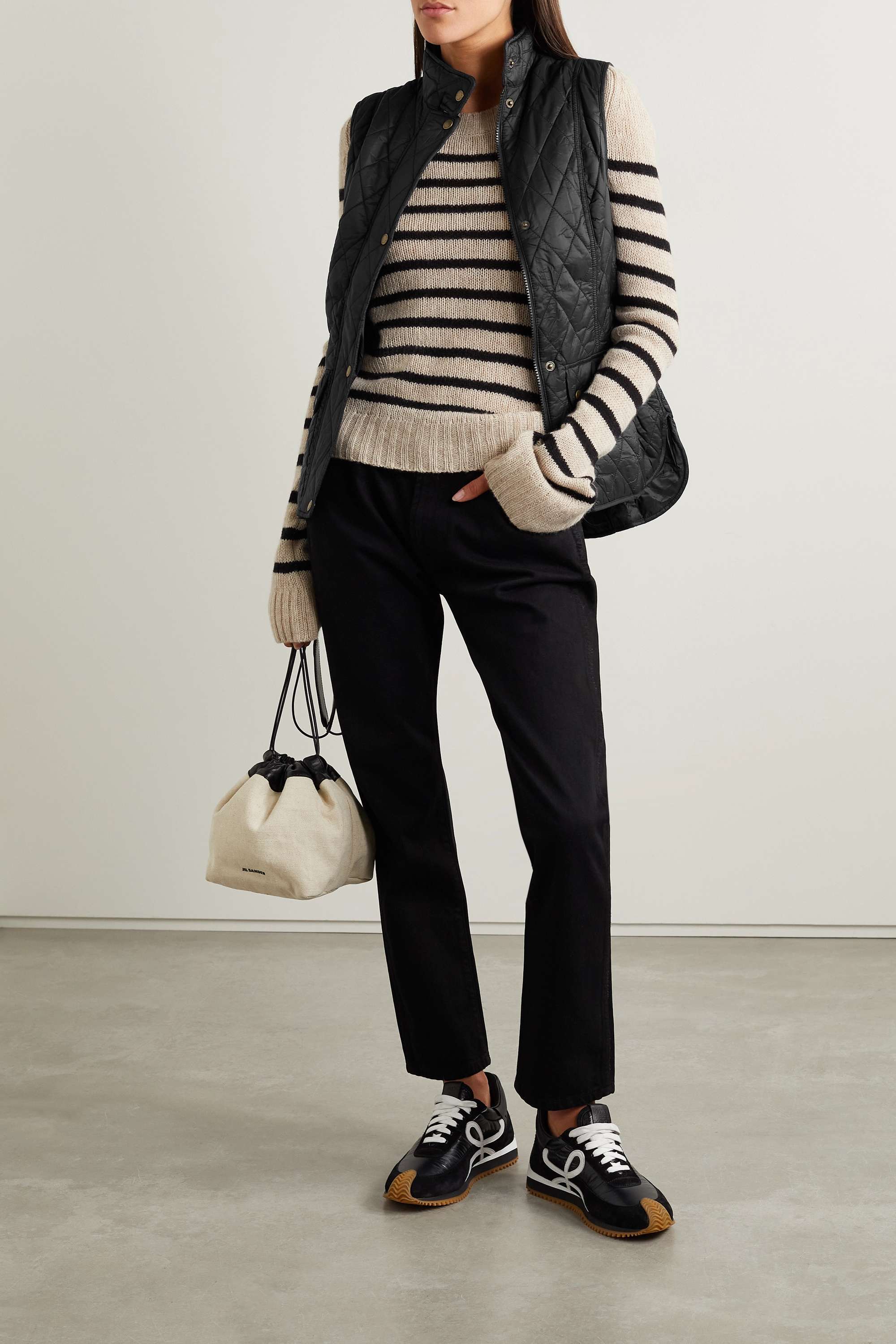 Barbour Otterburn Logo Vest In Black
