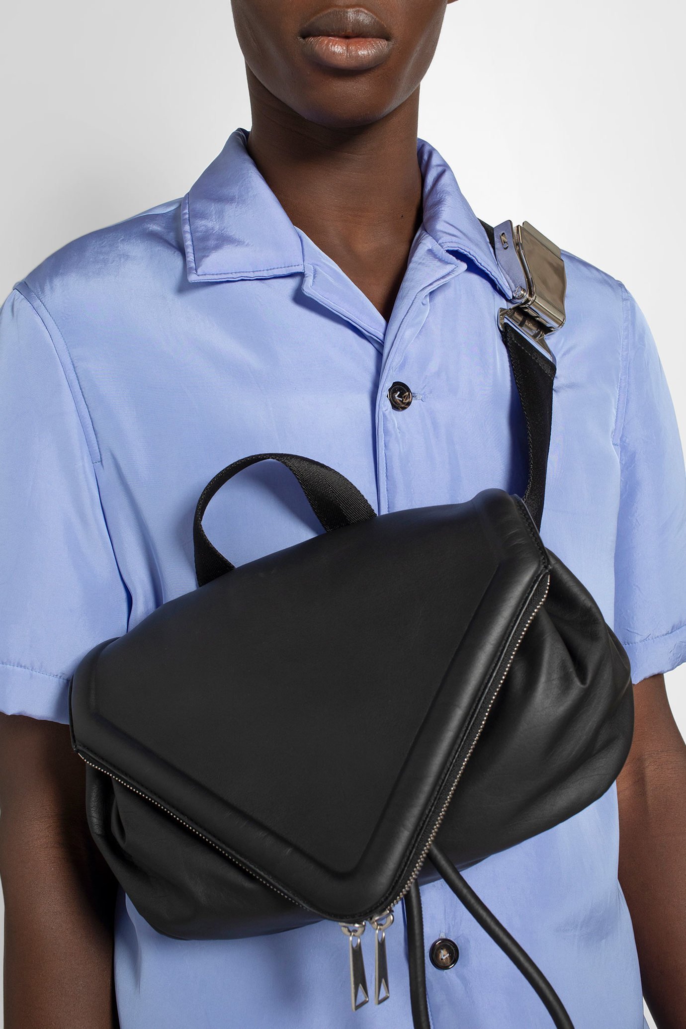 Bottega Veneta Leather Belt Bag In Black