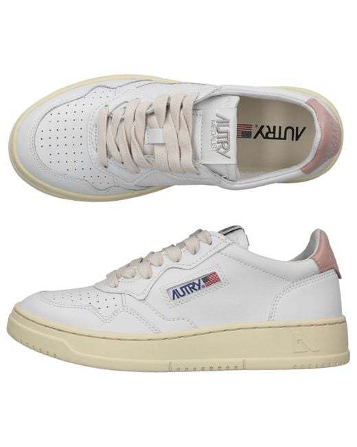 Autry Low Top Medalist Sneakers In White