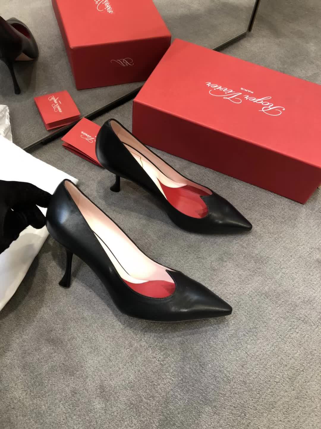 ROGER VIVIER I LOVE VIVIER HIGH HEELS 