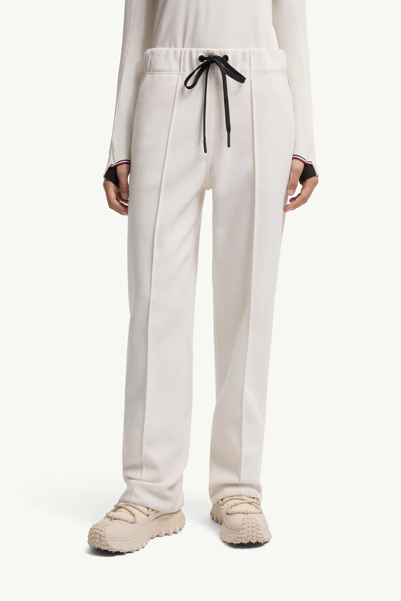 Moncler Logo Sweatpants In Gray