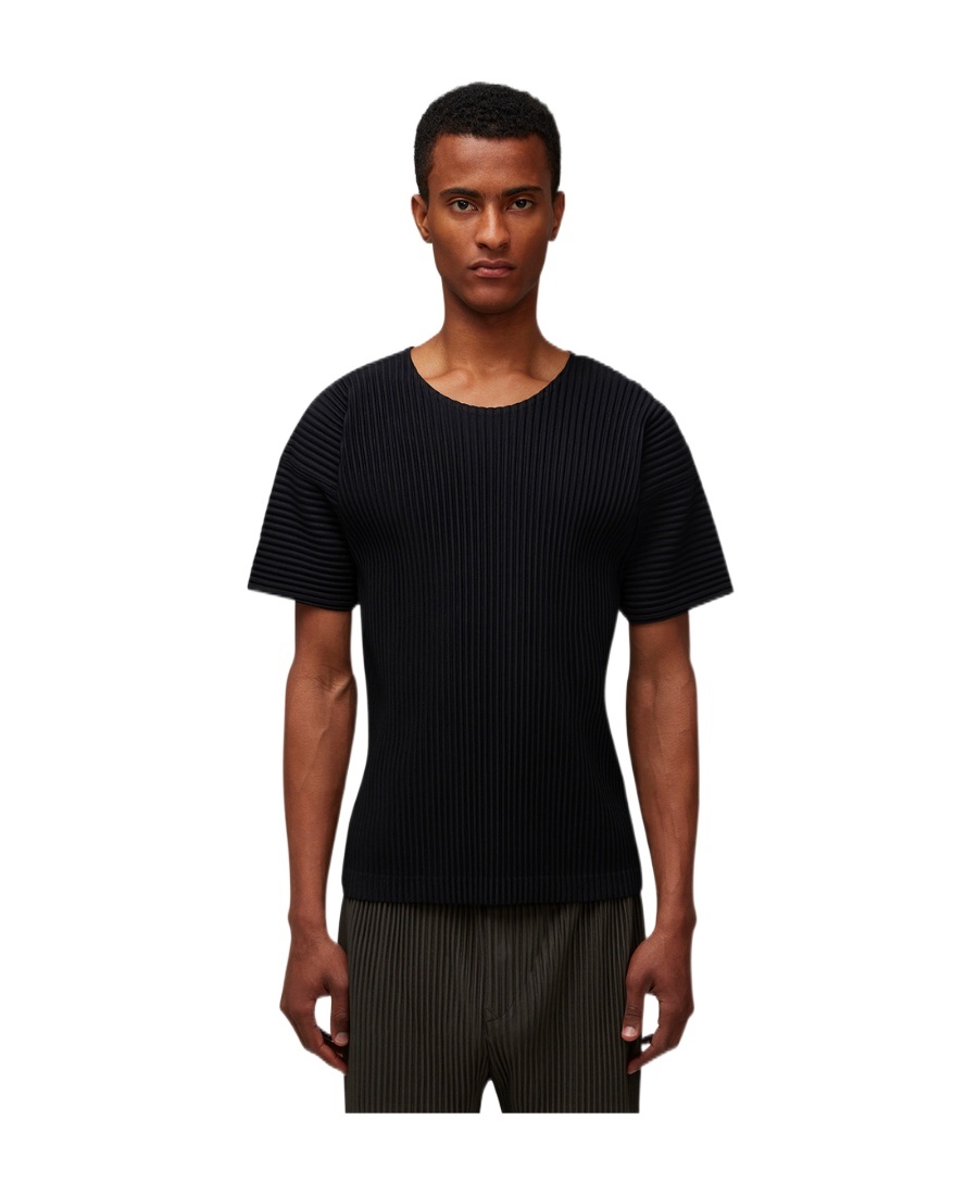Issey Miyake Black Basics T-shirt In Black