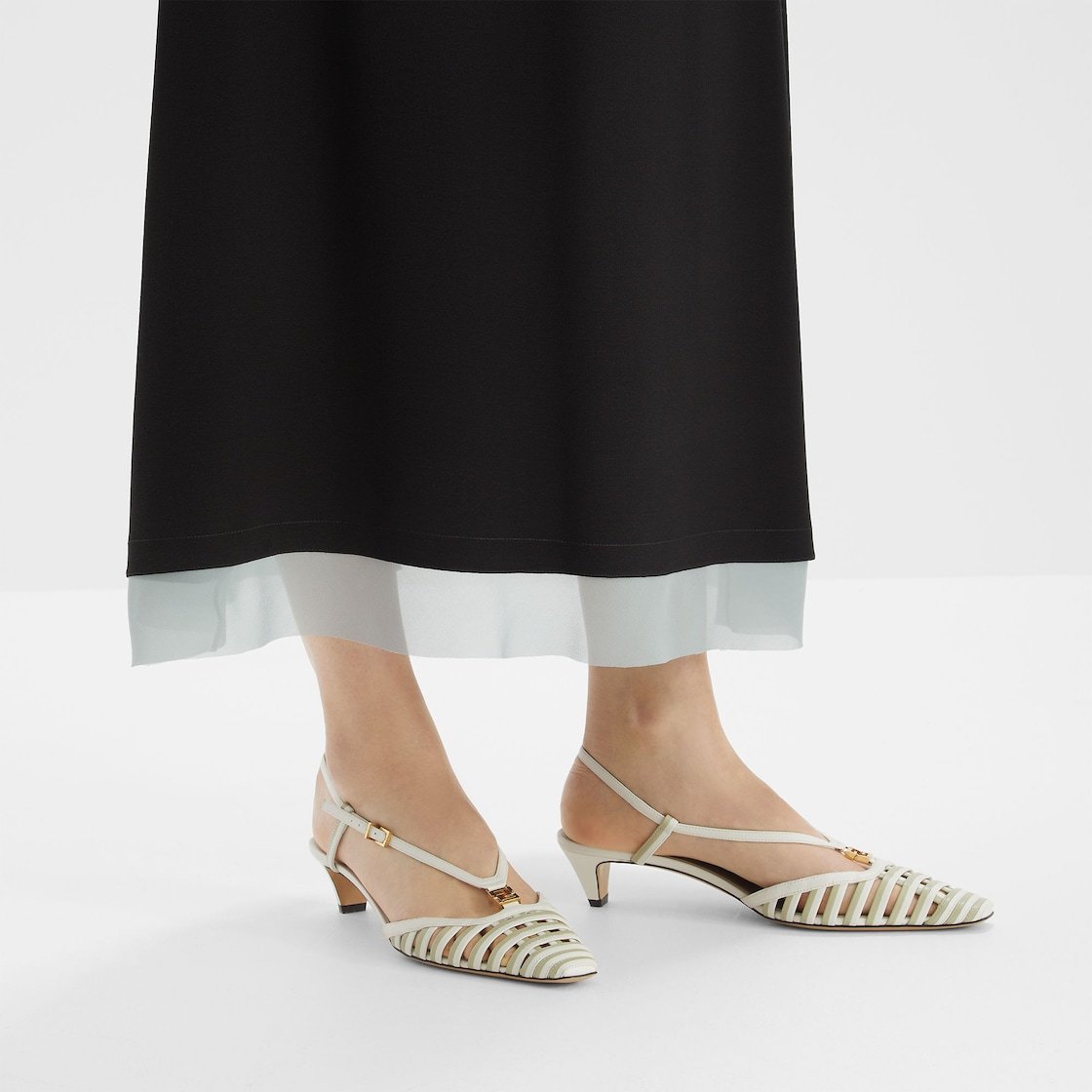 Fendi Two-tone Leather Ffold Pumps In White And Green