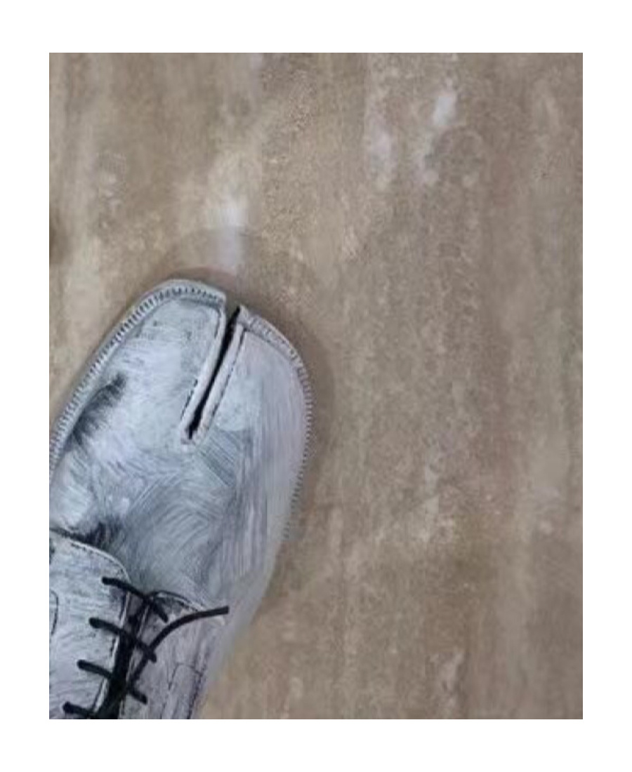 Maison Margiela Tabi Bianchetto Brogues Woman Black And White In White