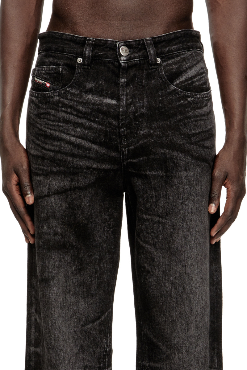 Diesel Relaxed Fit Wide Leg Trousers With Pockets In Black