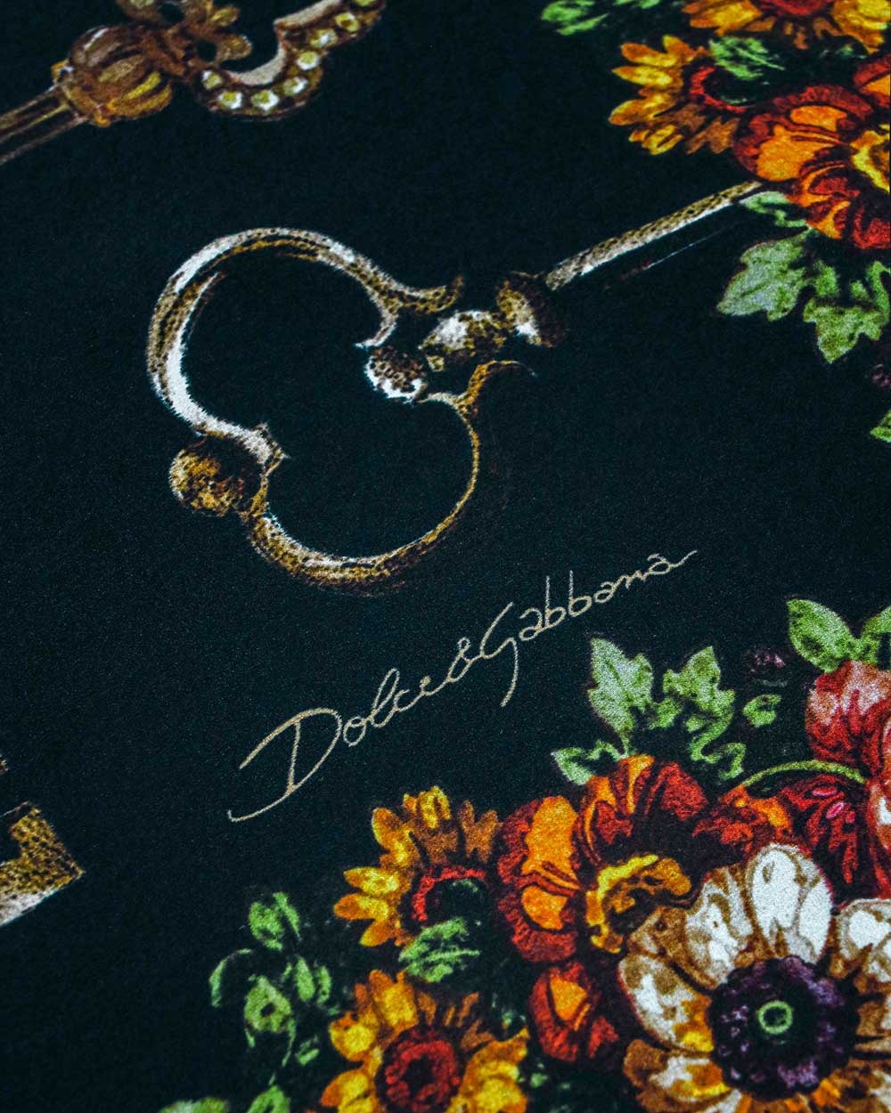 Dolce & Gabbana Silk Printed Scarf In Black
