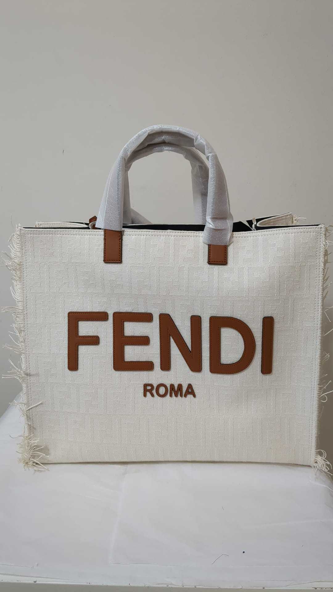 Fendi Jacquard-logo Canvas Tote Bag In Gray