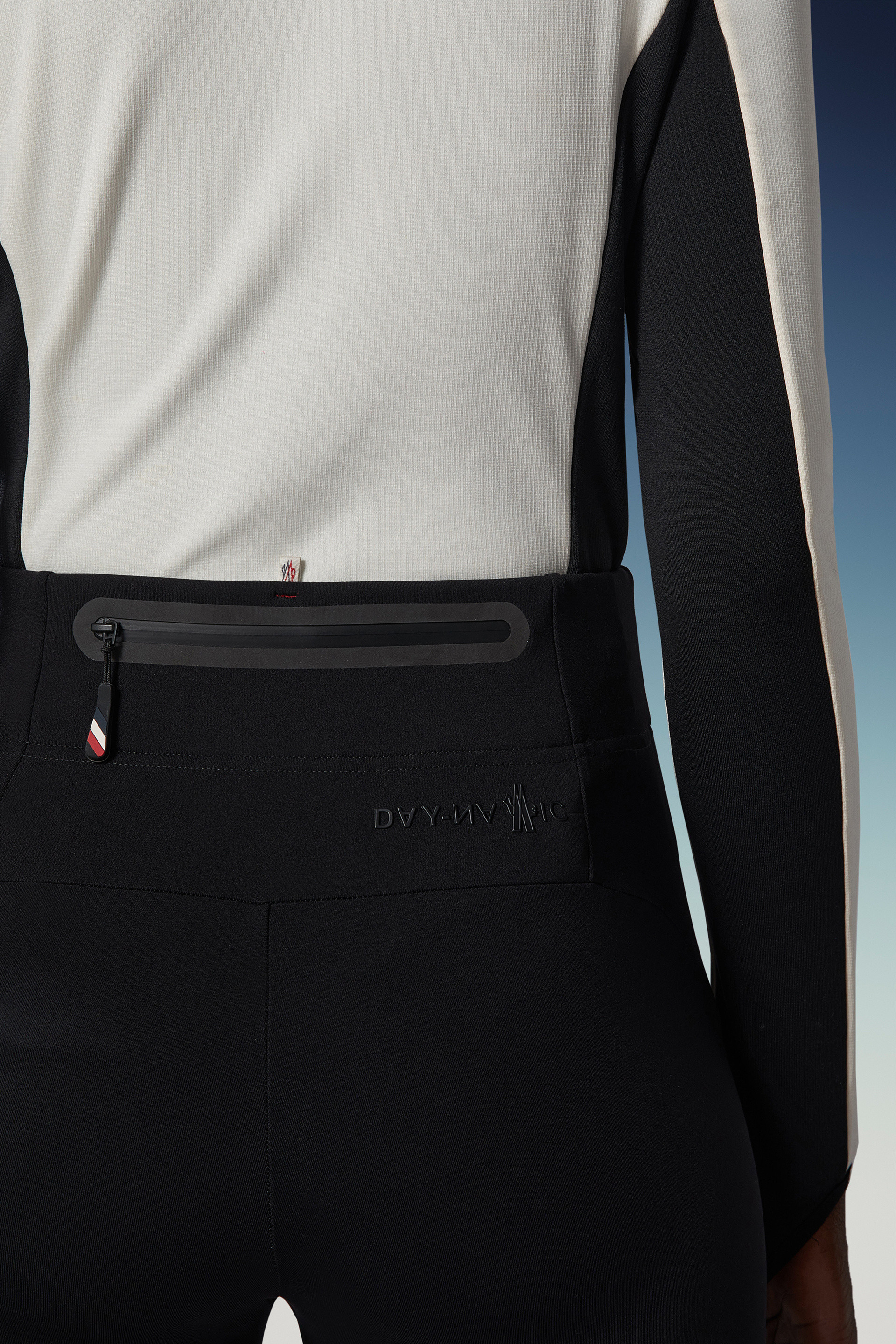Moncler Brand-embossed Slim-fit High-rise Stretch-woven Leggings In Black