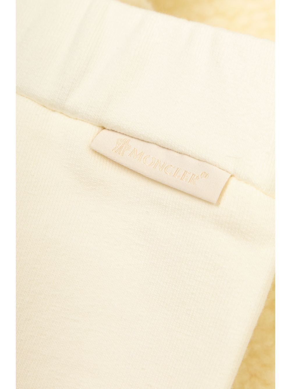 Moncler Kit Emseble Pants And Jacket In White