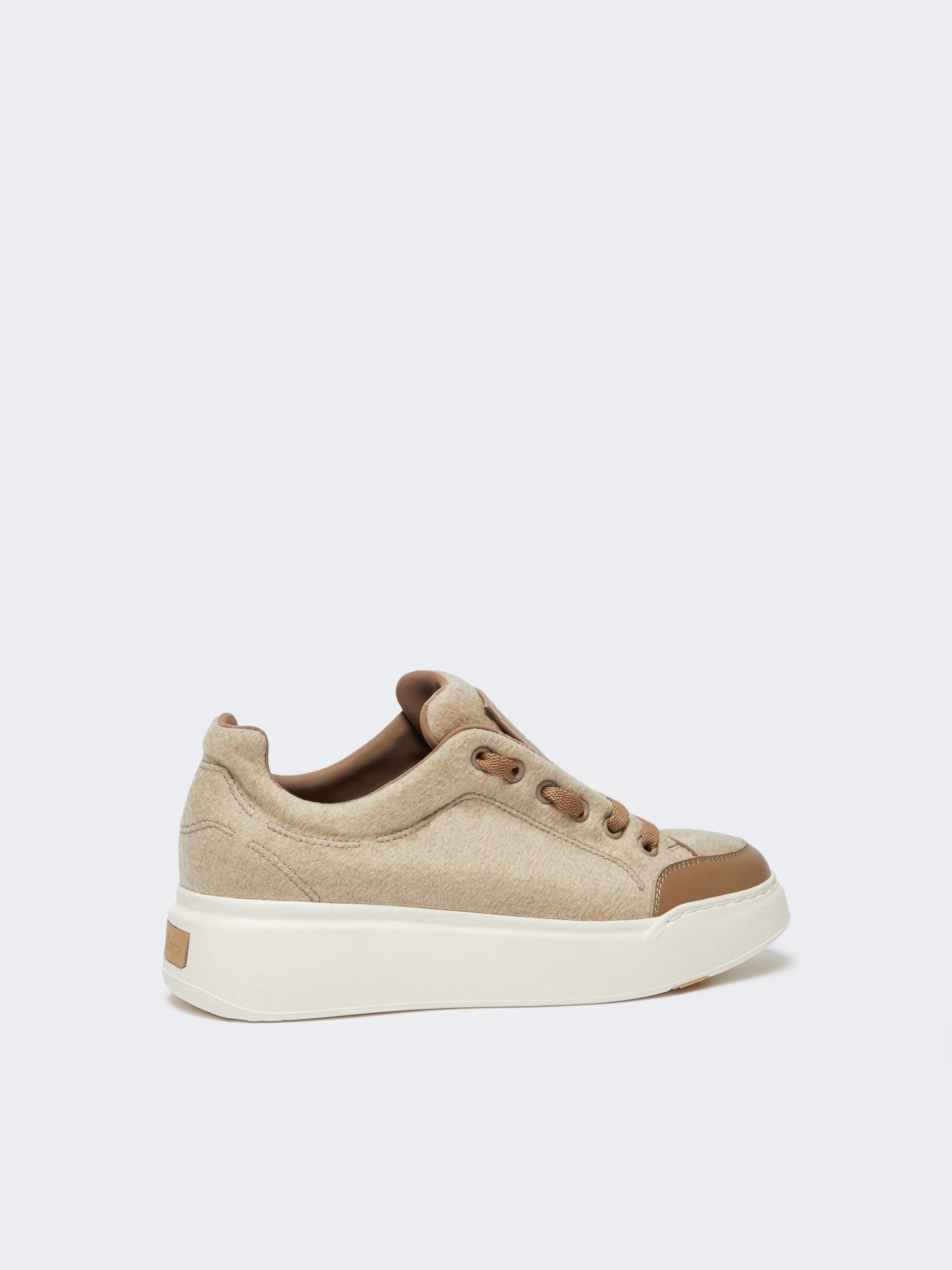 Max Mara Zapatilla Deportiva De Cachemira Impermeable In Brown