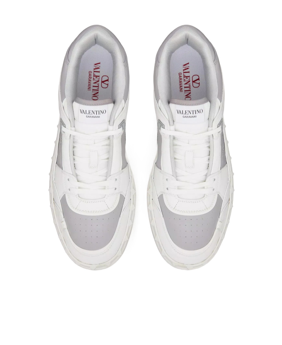 Valentino Freedots Leather Sneaker In White/light Gray