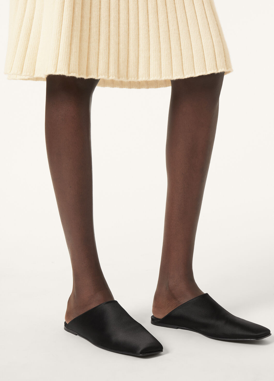 Loro Piana Alba Muller Shoes In Black