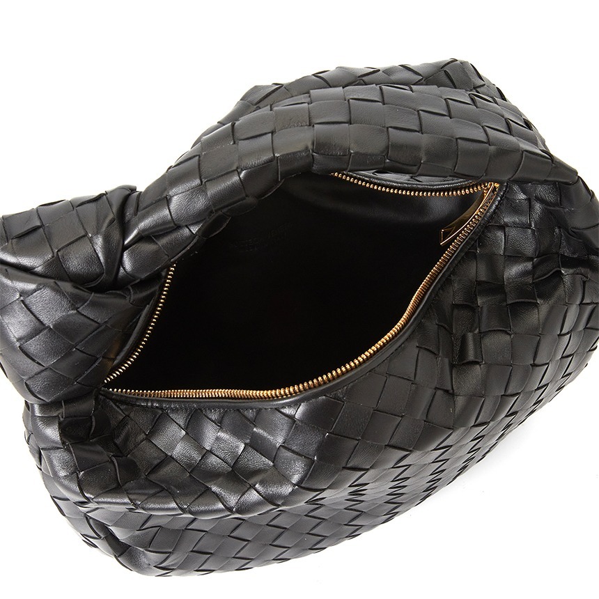 Bottega Veneta Women Jodie Small Leather Handbag In Black