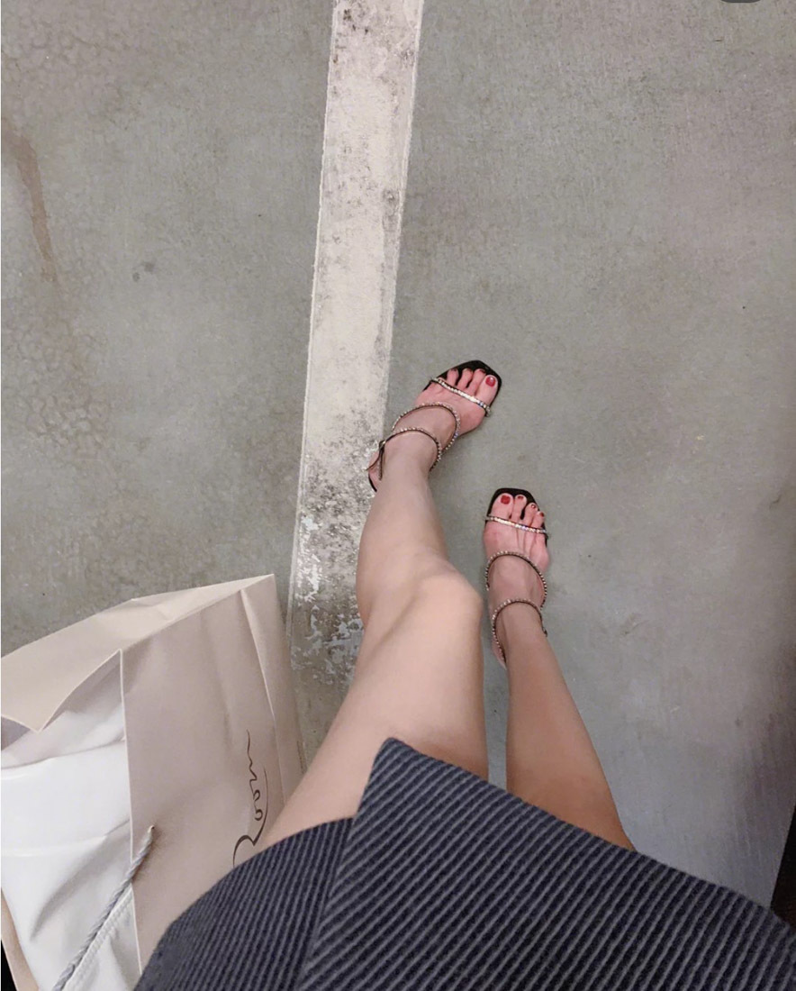 AMINA MUADDI GILDA 95 CRYSTAL THREE-STRAP OPEN-TOED SANDALS 