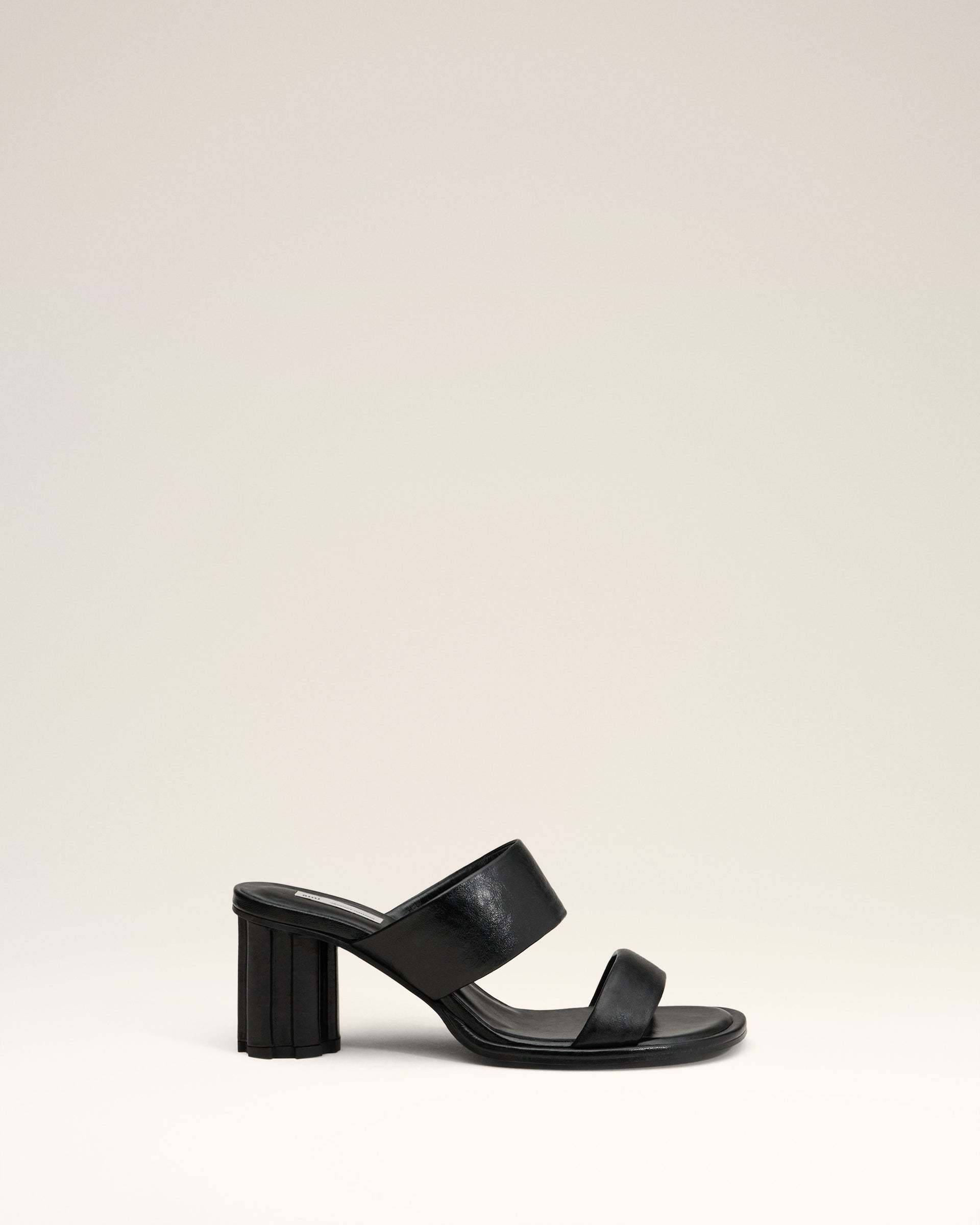 Ami Alexandre Mattiussi Round-headed High-heeled Sandals In Black