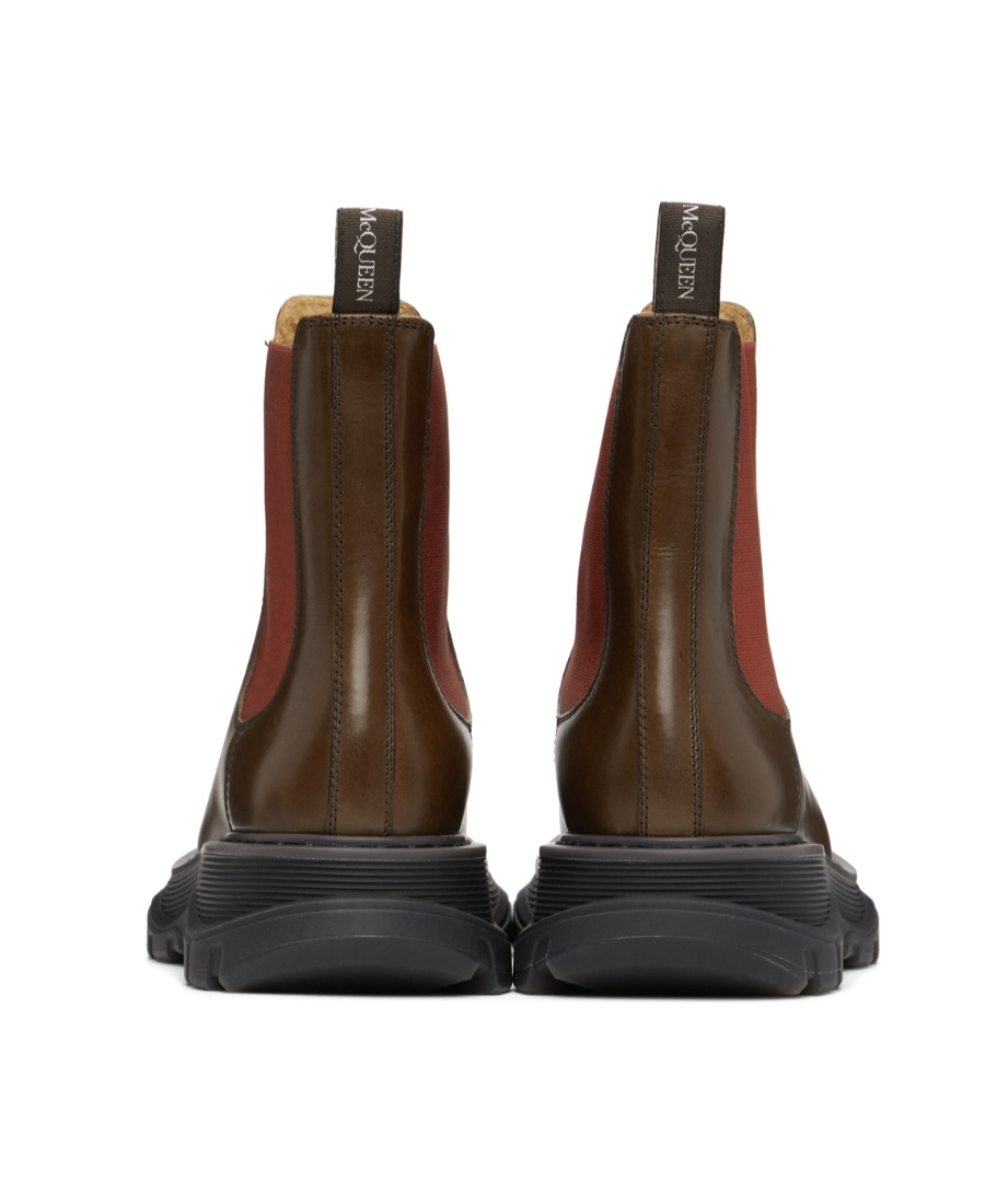 Alexander Mcqueen Round-headed Boots In Brown