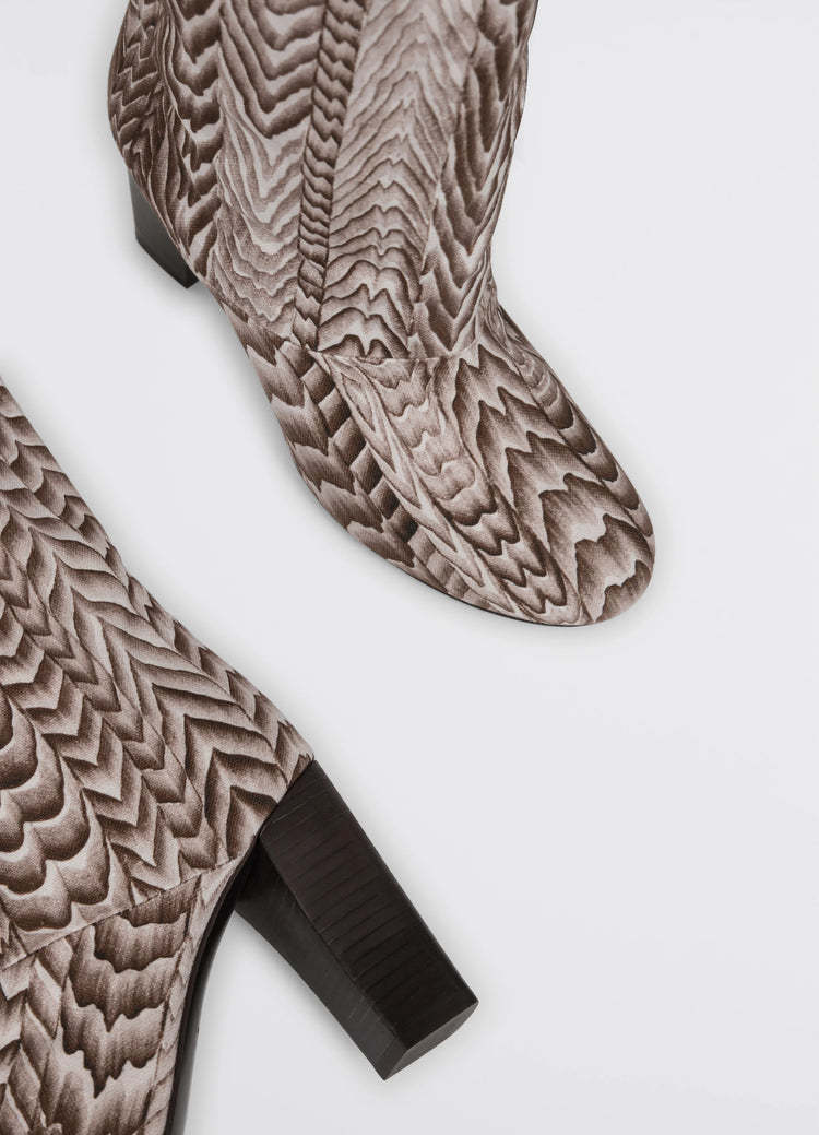 Lemaire High-heeled Round Head Boots In Nude
