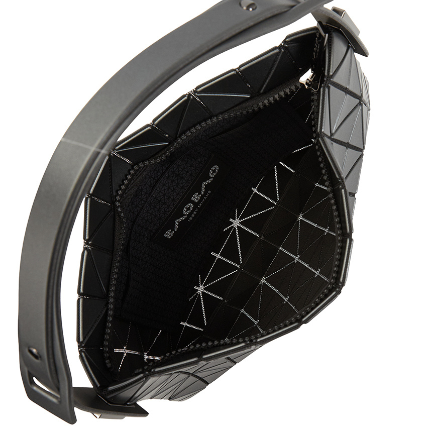 Issey Miyake Geometric Shoulder Bag In Gray