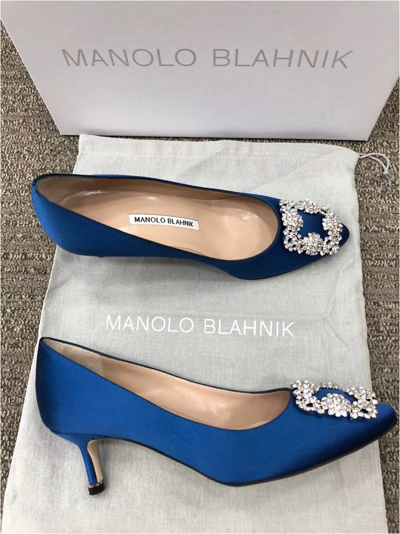 Manolo Blahnik Round Head Crystal Square Buckle Design High Heels In Multicolor